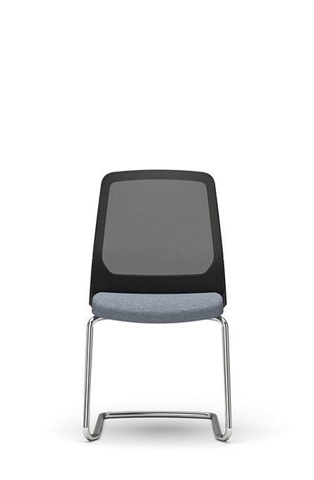 520B - Seduta cantilever,
sedile imbottito schienale in rete,
altezza pila: 4 pezzi