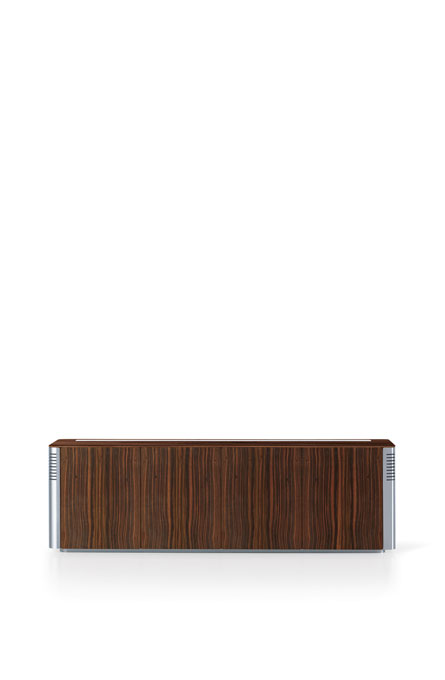 866S - Sideboard,
4-türig mit Revisionsrückwand 
(Seitenteile Metall)
Maße: 2200 x 580 x 740 mm
( L x B x H )