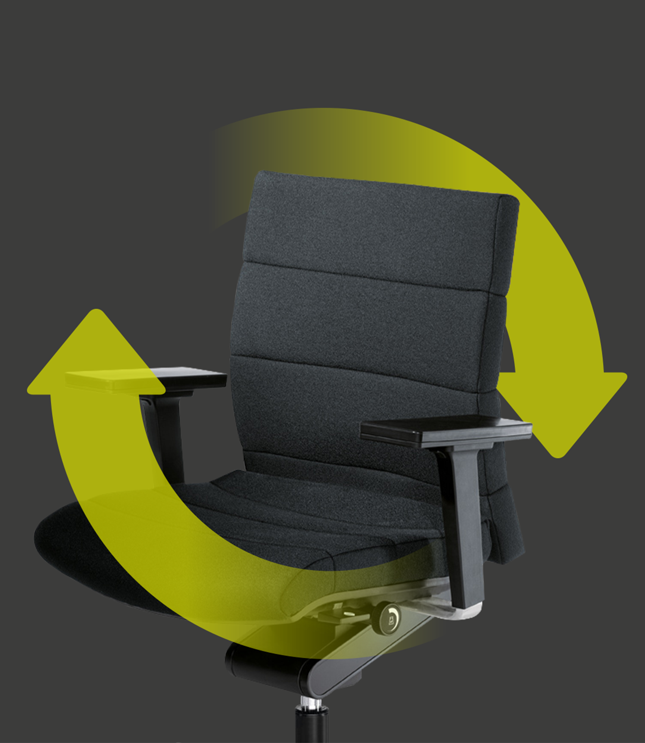 Den elegante kontorstol CHAMP med sæde- og ryglænsbetræk i gråt med to grønne pile, der danner en cirkel hele vejen rundt om stolen. De henviser til stolens bæredygtighed og genanvendelighed.