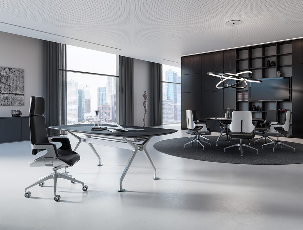 Una oficina ejecutiva futurista con un sillón de ejecutivo de diseño SILVER y sillas de conferencia a juego con deslizadores. 