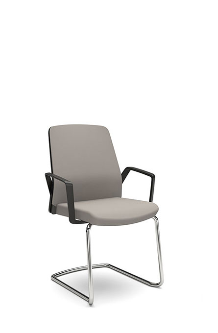 550B - Cantilever frame,
with armrests,
stacking height: 4 pieces
Chillback