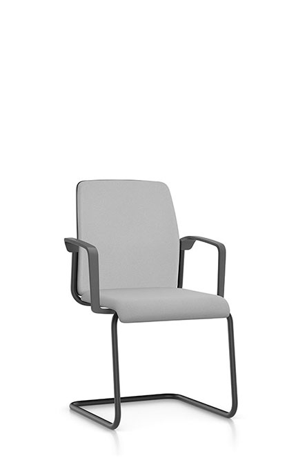 5S60 - Seduta cantilever,
sedile e schienale imbottito, 
braccioli in polipropilene