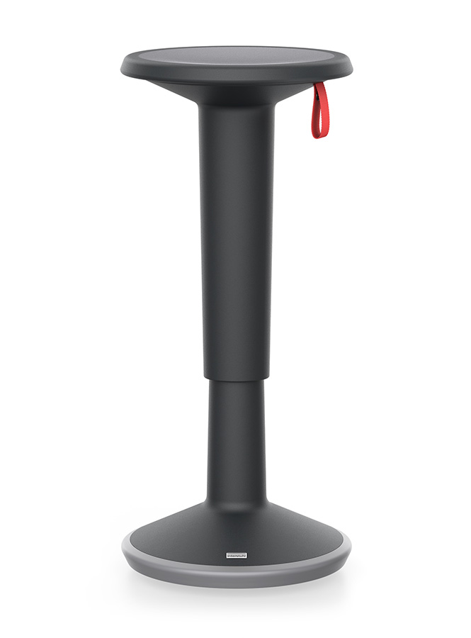 The flexible multi-purpose UP stool in black, the height of which can be adjusted with the red carrying strap.